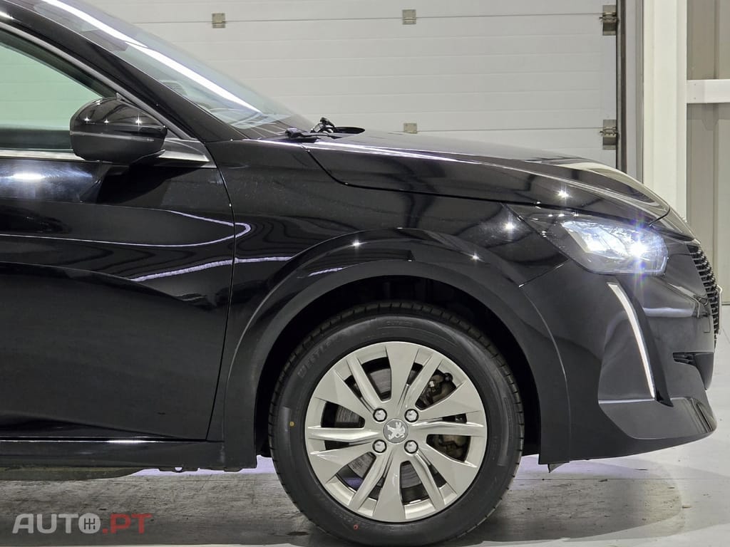 Peugeot E-208 50 kWh Style