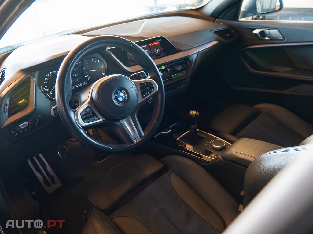 BMW 116 d Pack Desportivo M