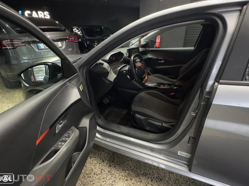 Peugeot E-208 50 kWh Active Pack