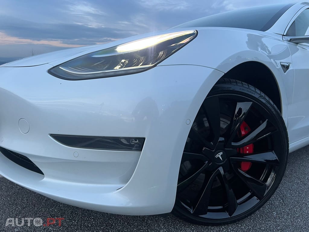 Tesla Model 3 Performance Dual Motor AWD