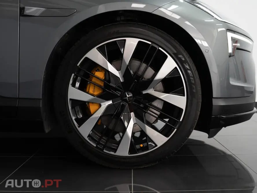 Polestar 4 Long Range 100 kWh Dual Motor Performance Prime