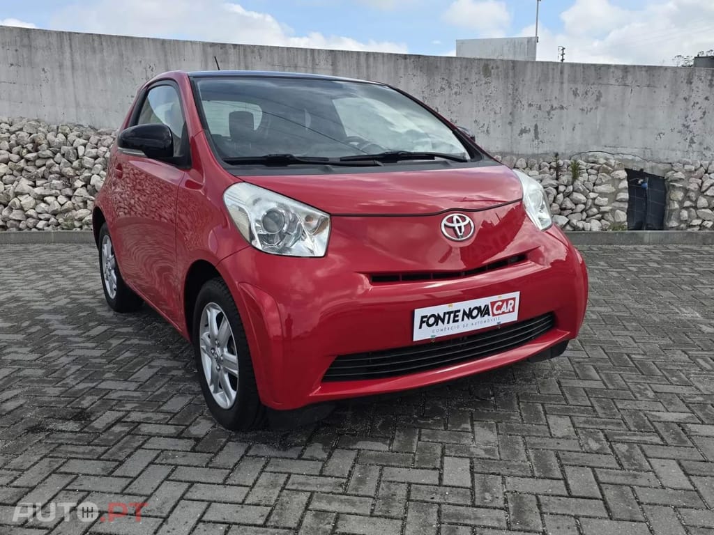 Toyota iQ 1.0 VVT-i