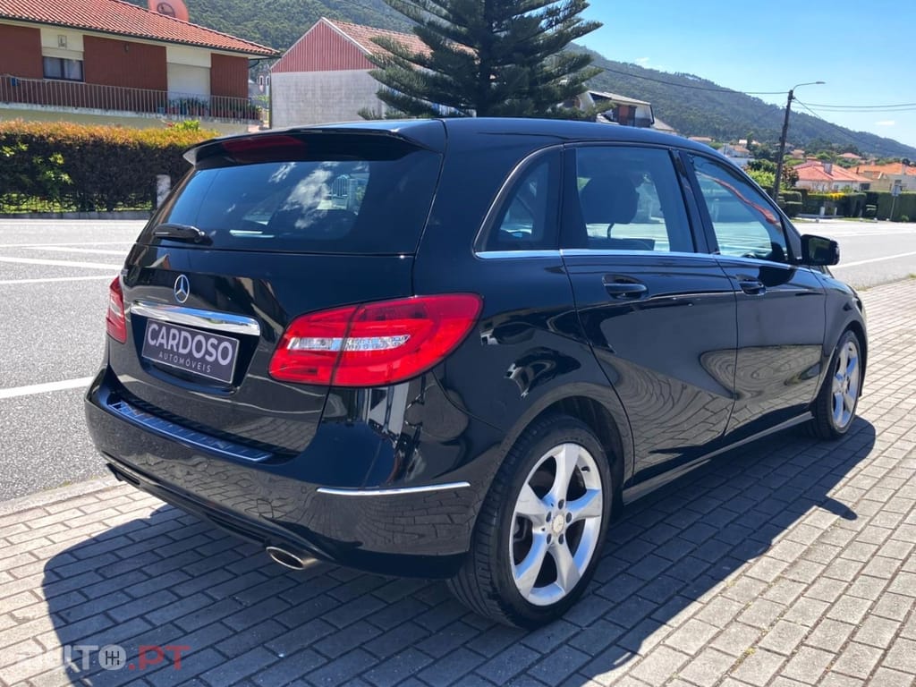 Mercedes-Benz B 180 7G-DCT Edition
