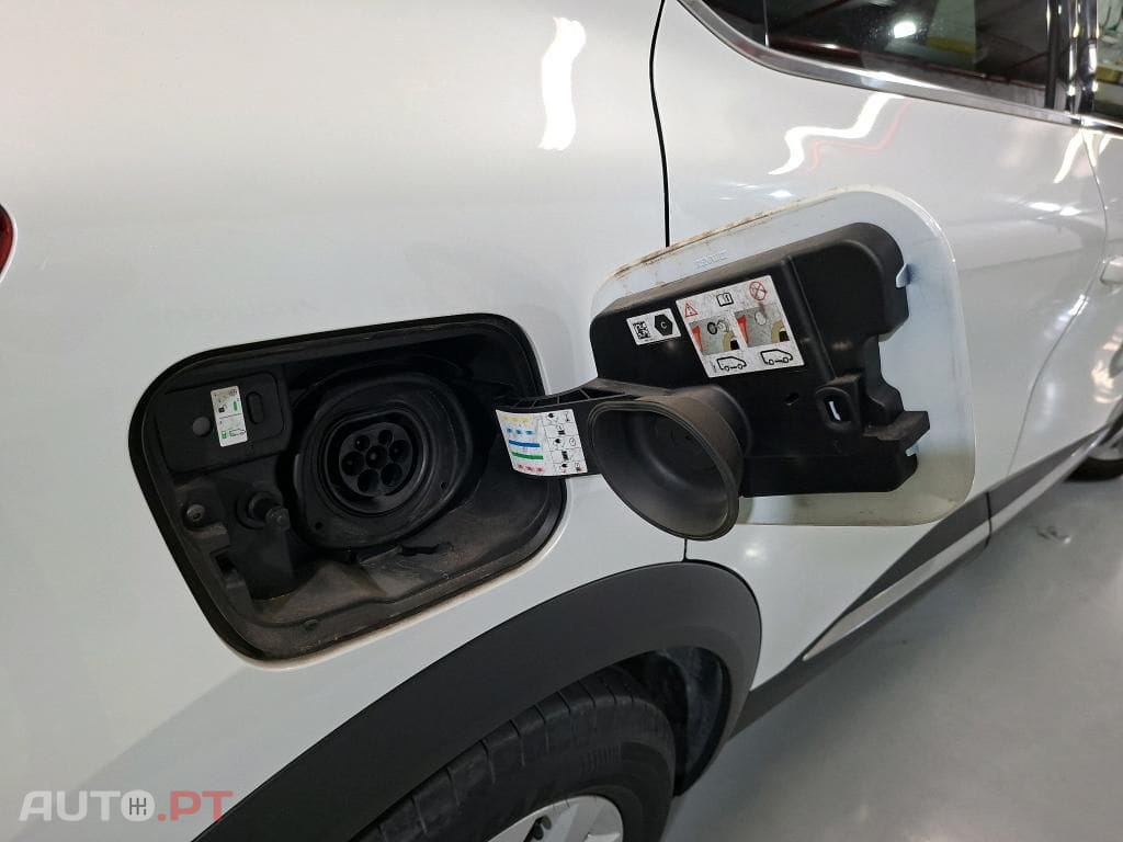 Renault Captur 1.6 E-Tech Plug-In Intens