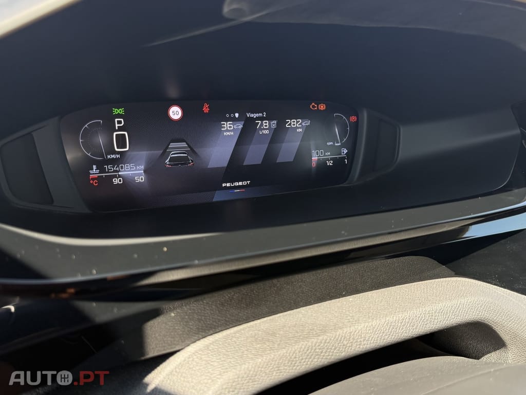 Peugeot 408 1.2 PureTech Allure Pack EAT8