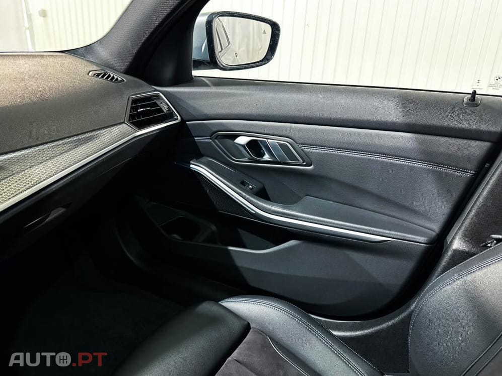 BMW 330 e Pack 50 anos M Auto