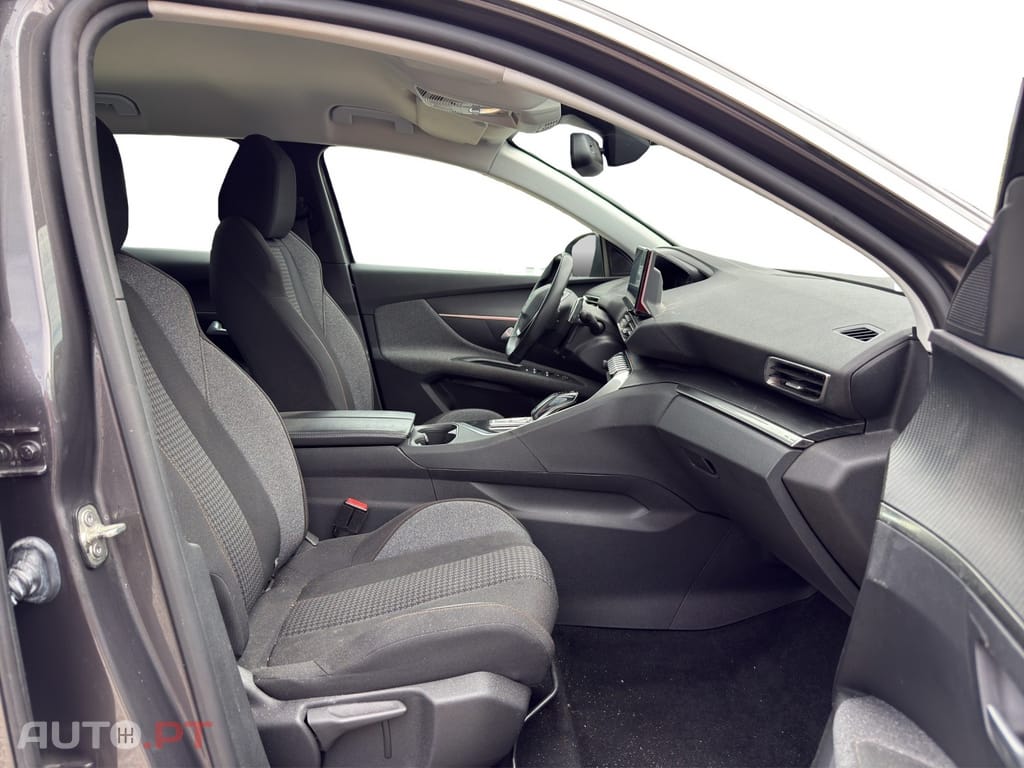 Peugeot 3008 PureTech 130 Stop & Start GPF EAT8 Active Business-Pack
