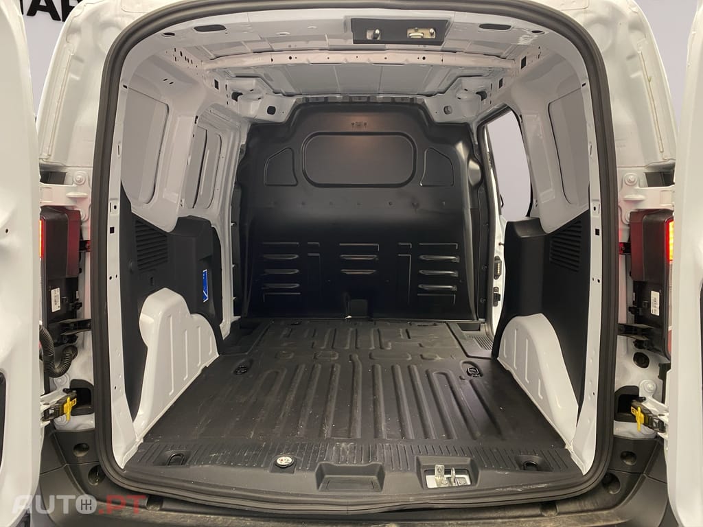 Ford Transit 320 L1 BEV 83 kWh Trend
