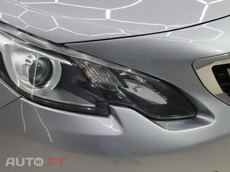 Peugeot 2008 1.5 BlueHDi Style — fotografia 10