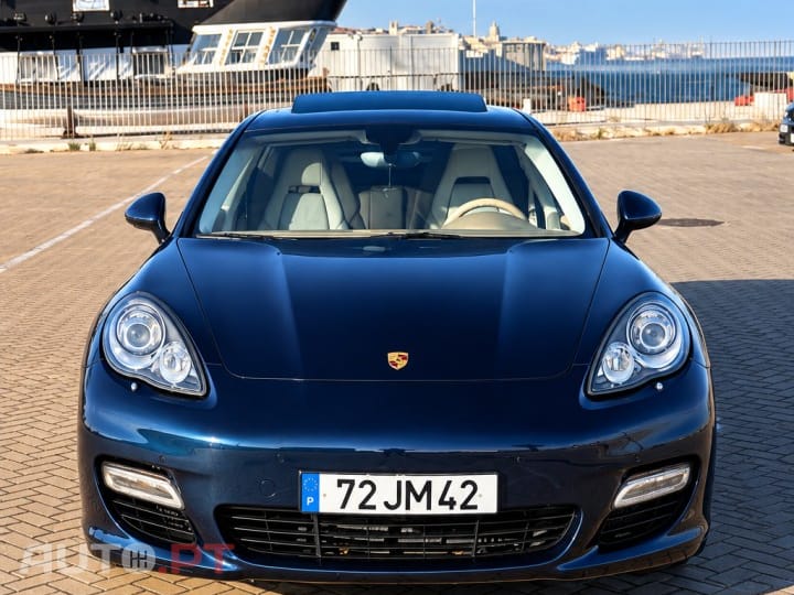 Porsche Panamera Turbo PDK