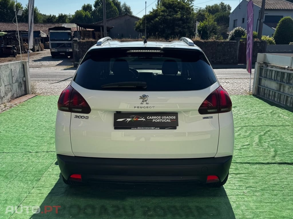 Peugeot 2008 1.2 PureTech Style