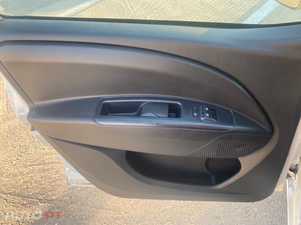 Opel Combo 1.6 CDTi