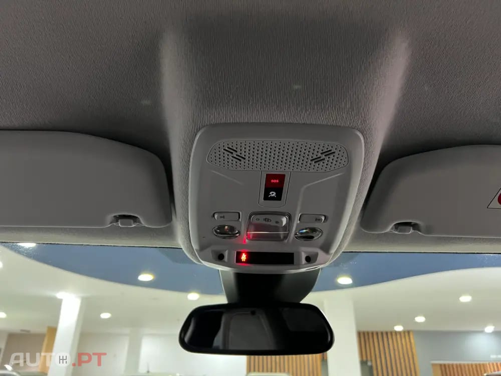 Peugeot 208 1.2 Hybrid Allure e-DCS6