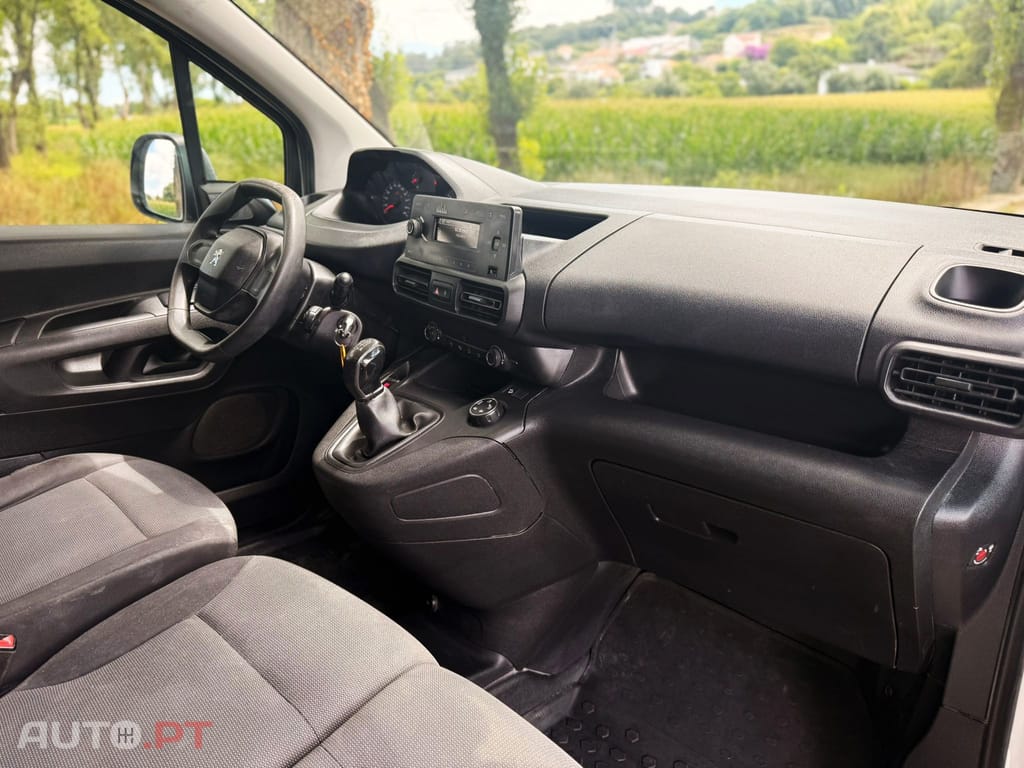 Peugeot Partner 1.6 BlueHDi Premium Standard