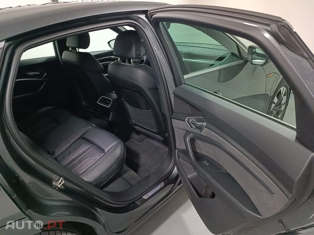Audi E-Tron Sportback  55 quattro S line