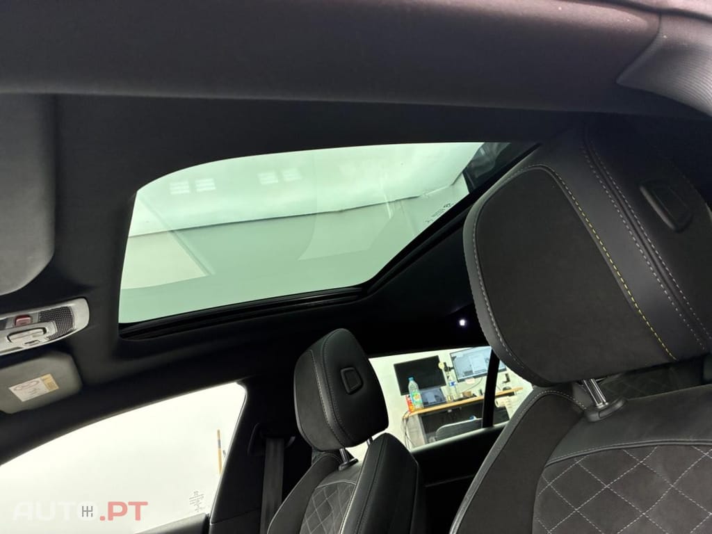 Peugeot 508 Hybrid4 Sport Engineered e-EAT8
