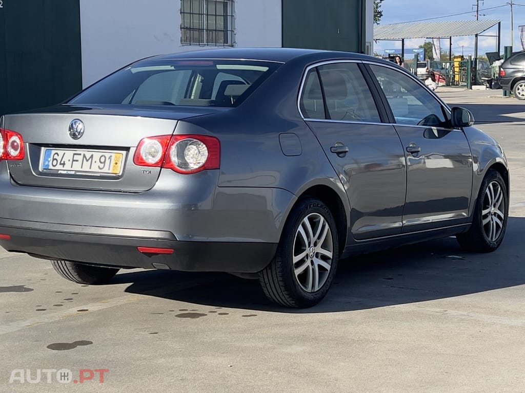 Volkswagen Jetta 1.9 TDi BlueM. Confortline