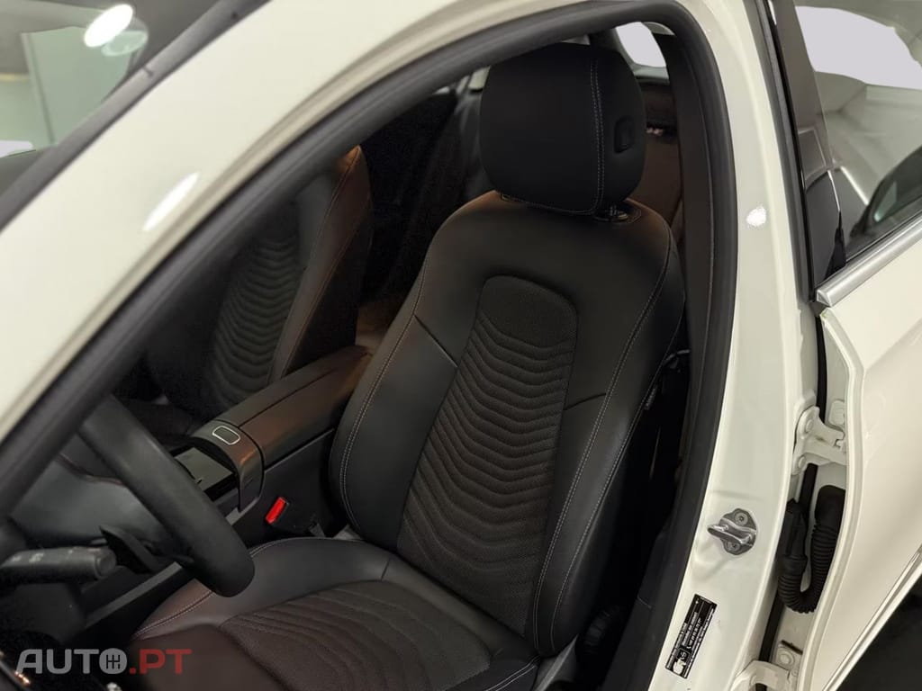 Mercedes-Benz A 250 STYLE I.V.A DEDUTIVEL
