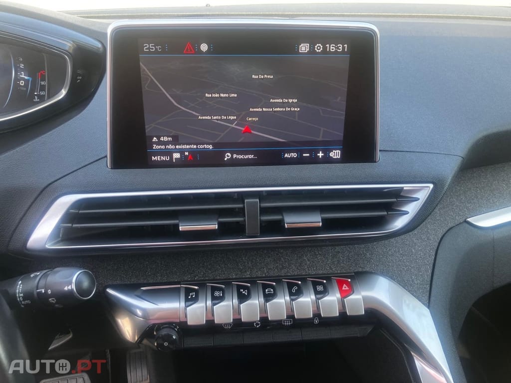 Peugeot 3008 1.6 BlueHDi Allure Grip Control EAT6