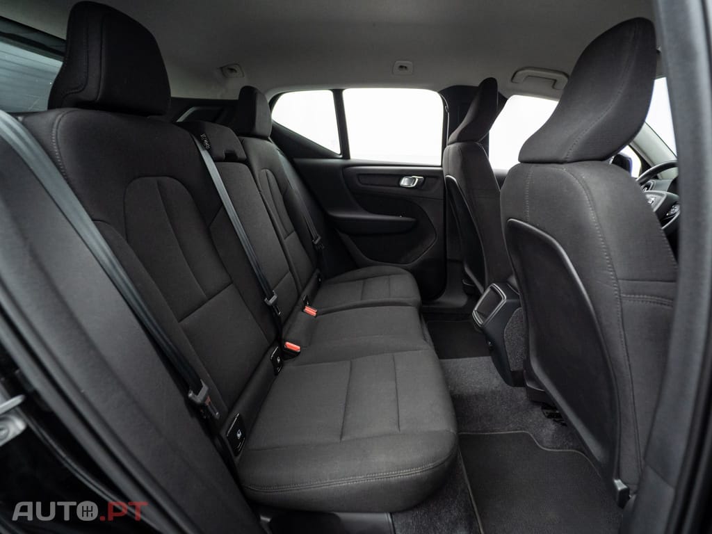 Volvo XC40 1.5 T2 Momentum Core