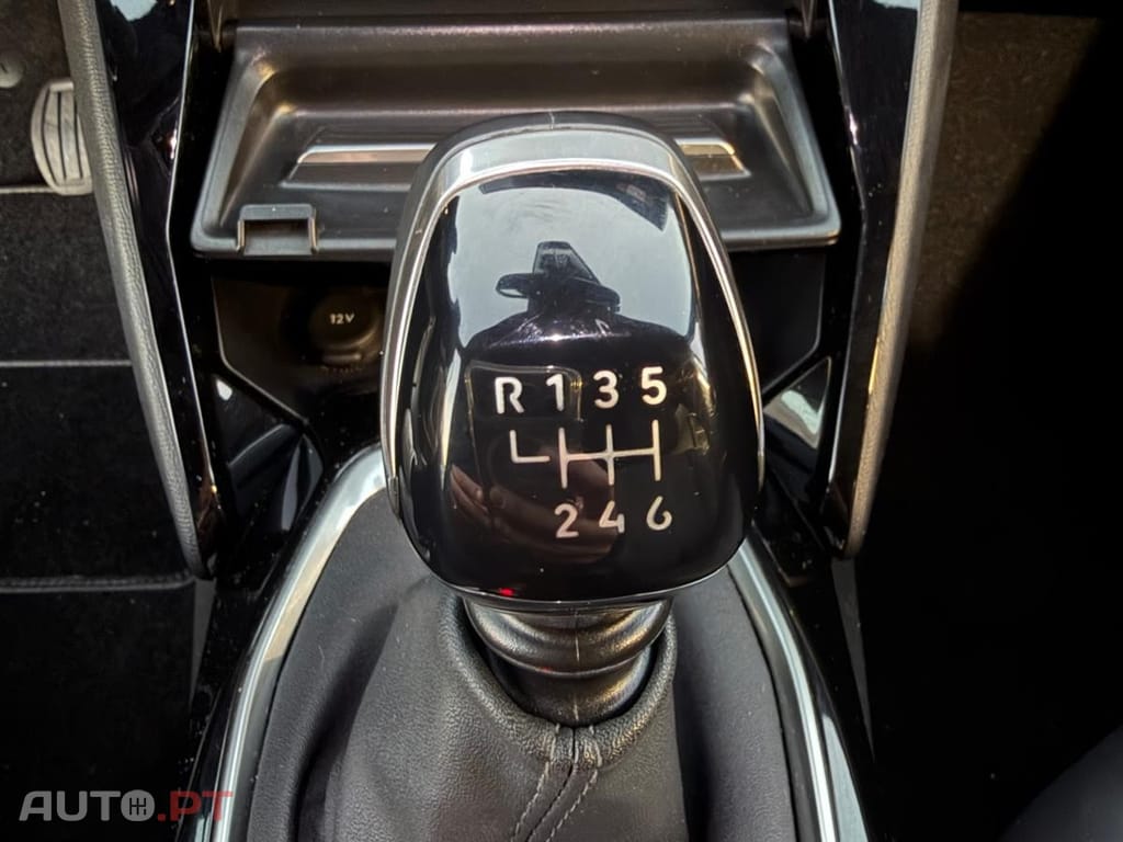 Peugeot 2008 1.2 PureTech Allure