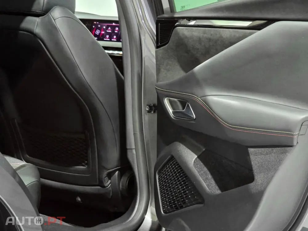 DS DS4 E-TENSE 225 PERFORMANCE LINE+