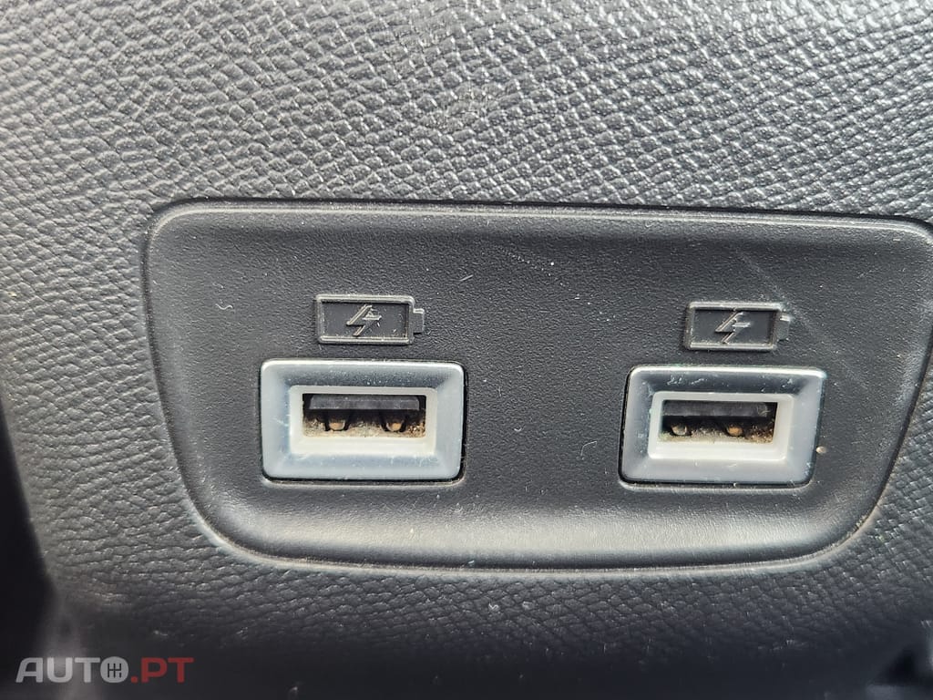 Peugeot 2008 1.5 BlueHDi Allure