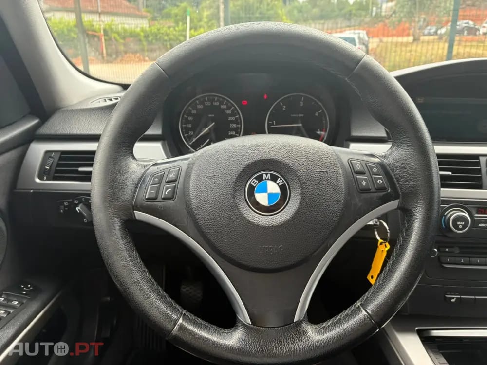 BMW 318 d Touring