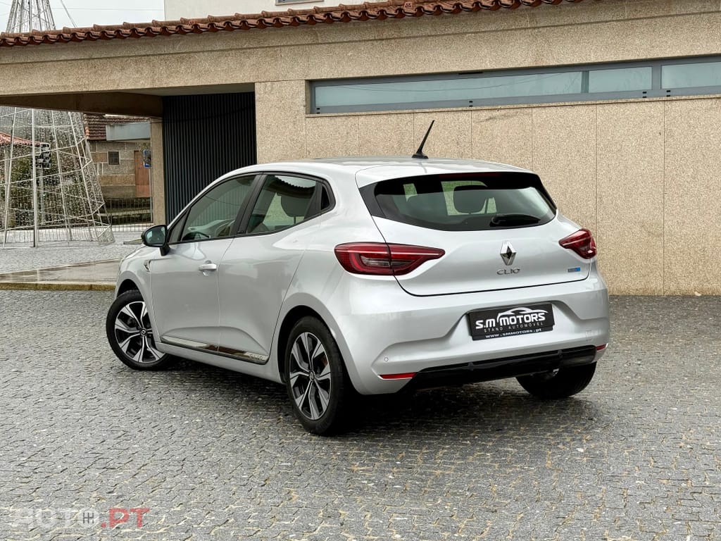 Renault Clio 1.6 E-Tech Intens