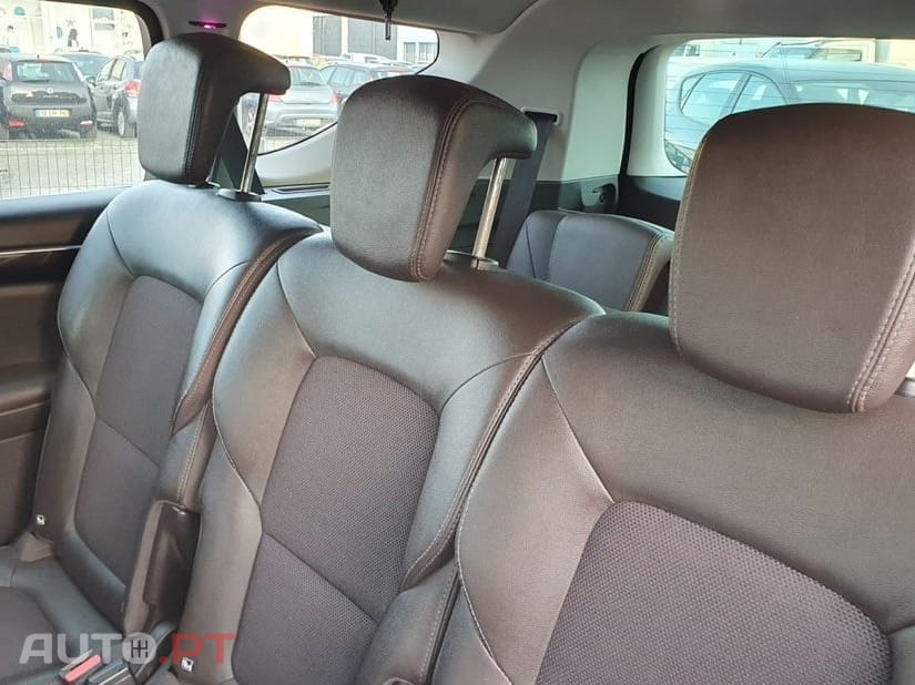 Renault Espace Outro