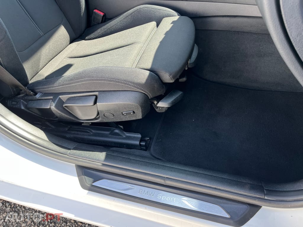 BMW 318 d Touring Sport Line