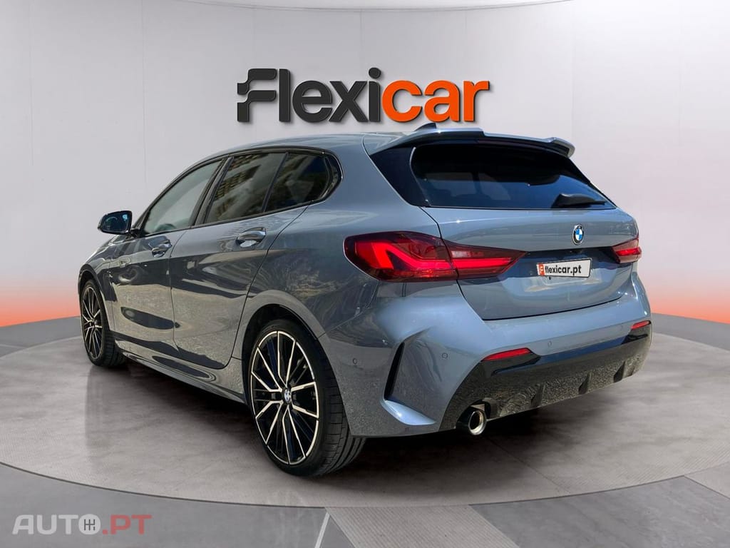 BMW 118 i Pack Desportivo M Auto