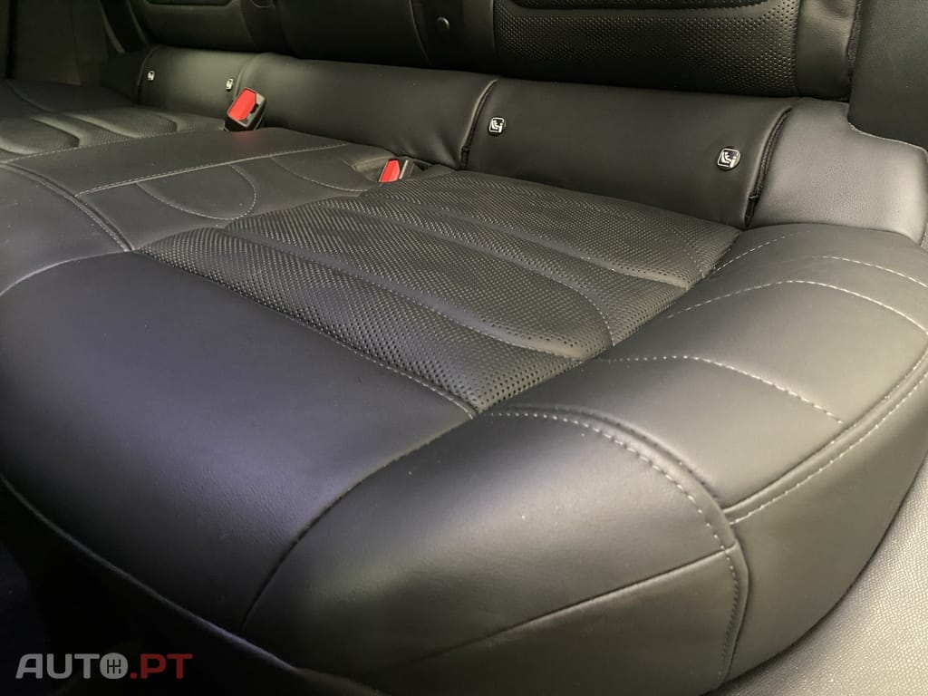 Citroen C5 X 1.6 Hybrid Shine Pack e-EAT8