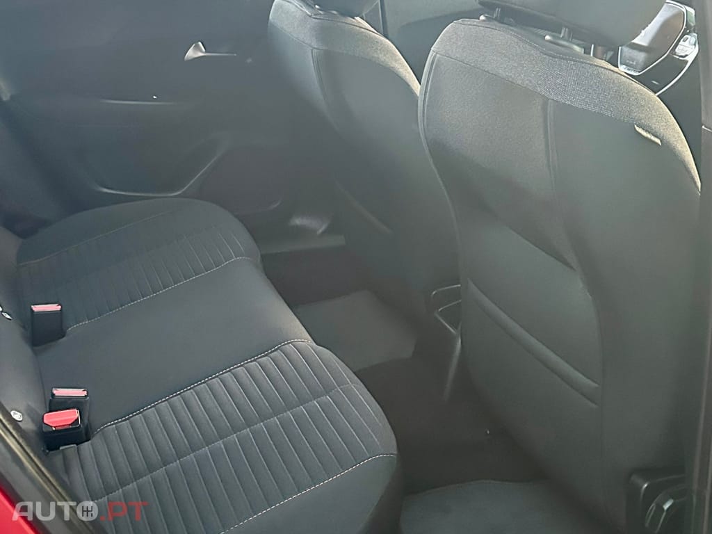 Peugeot 2008 1.2 PureTech Active Pack