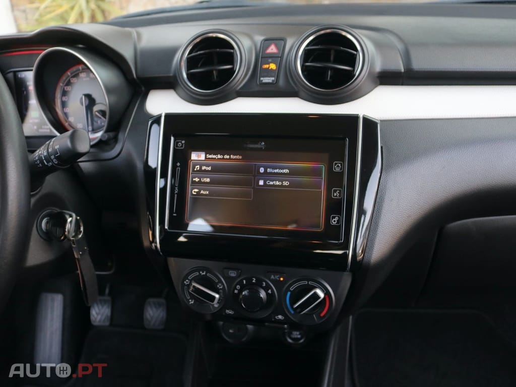 Suzuki Swift HYBRID