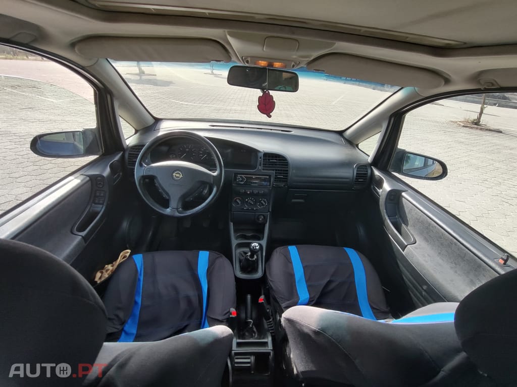 Opel Zafira Elegance