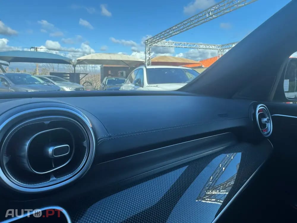 Mercedes-Benz C 300 e AMG Line