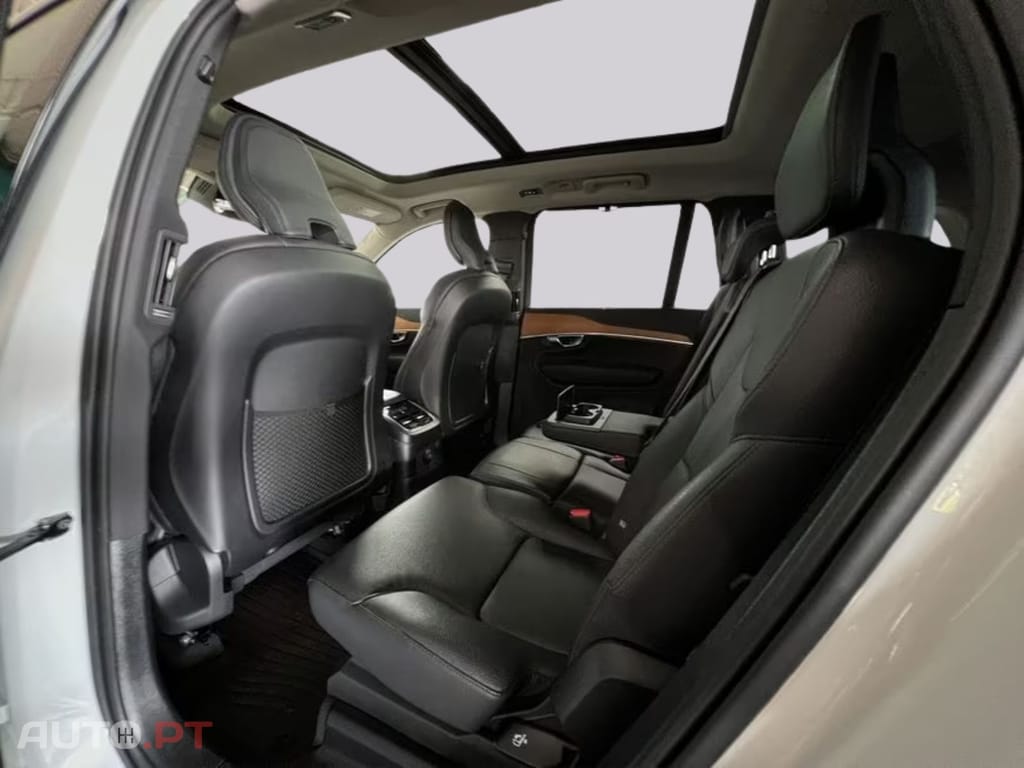 Volvo XC90 T8 AWD I.V.A DEDUTIVEL