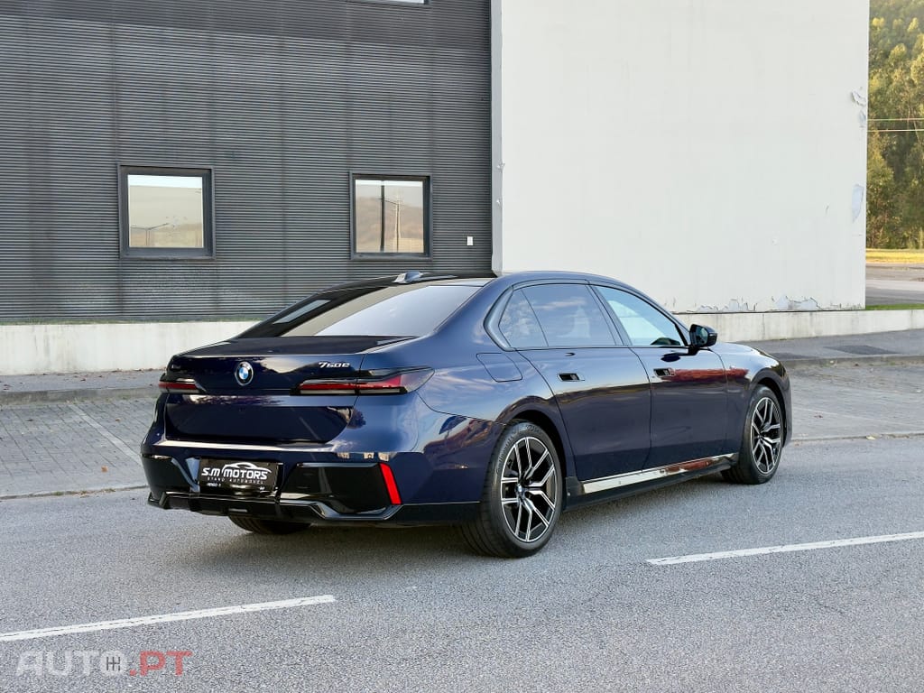 BMW 750 e xDrive Pack-M Pro