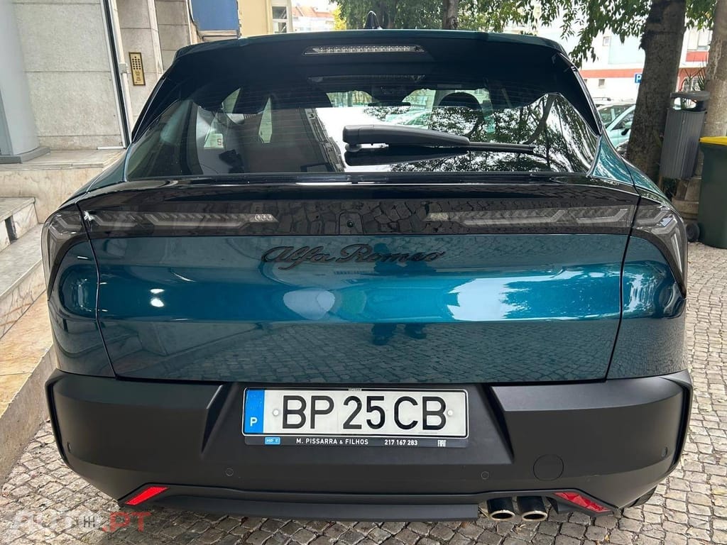 Alfa Romeo Junior 1.2 eDCT6