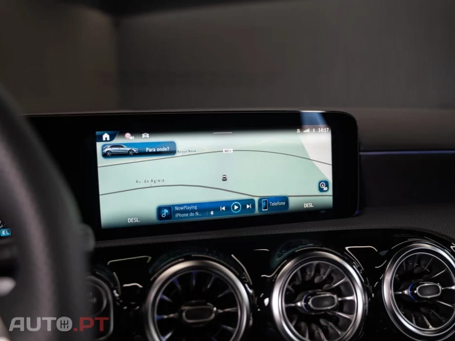 Mercedes-Benz A 250 e AMG Line