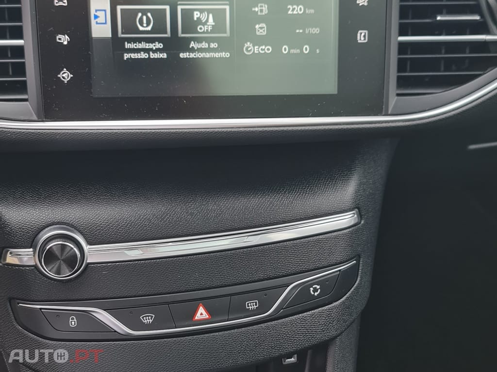 Peugeot 308 1.6 BlueHDi Allure J17