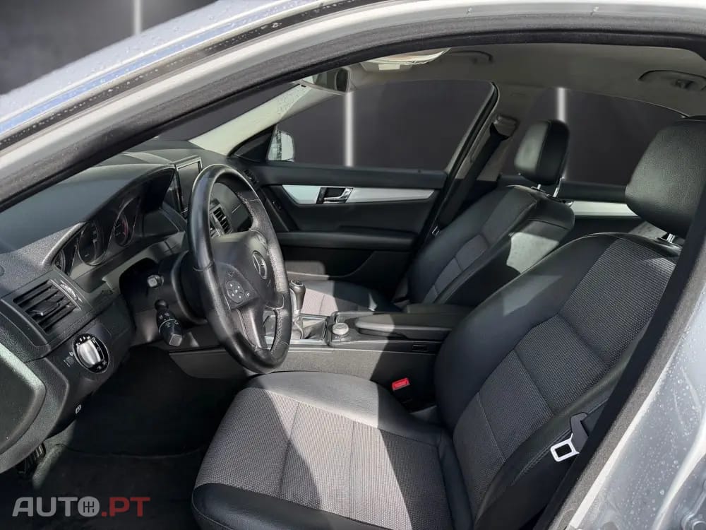 Mercedes-Benz C 220 CDI Avantgarde BlueEfficiency