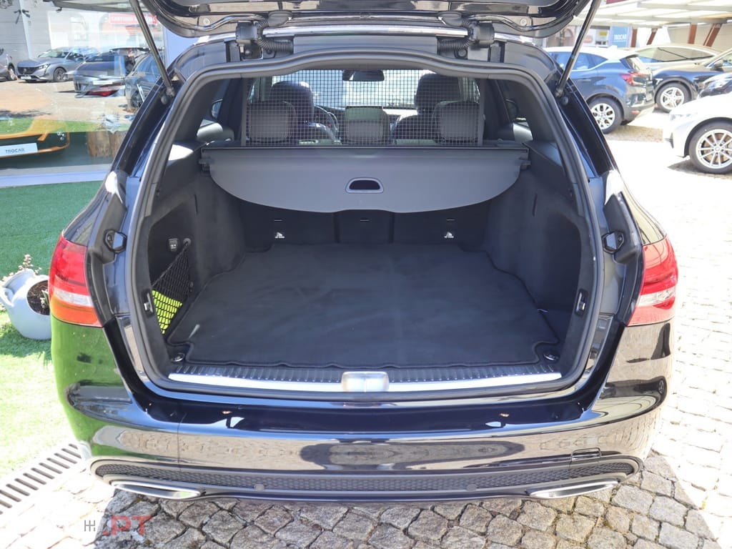 Mercedes-Benz C 220 d Station 9G-TRONIC AMG Line