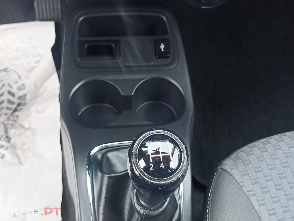 Mitsubishi Space Star 1.2 Intense Connect Edition