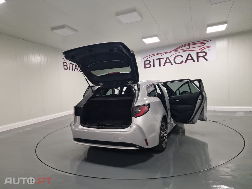 Toyota Corolla Touring Sports 1.8 Hybrid Comfort+P.Sport