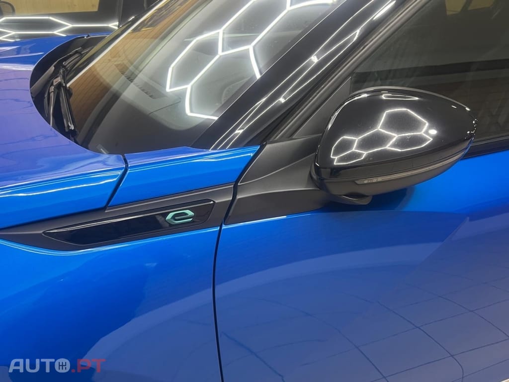 Peugeot E-2008 gt