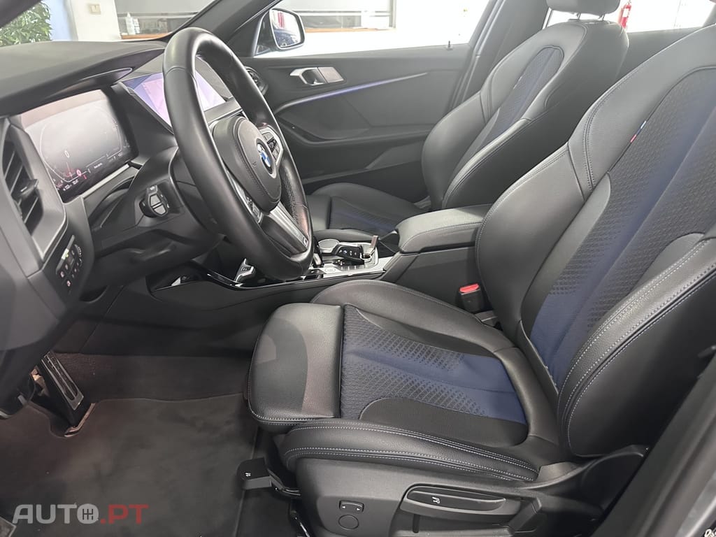 BMW 116 d Pack Desportivo M Auto