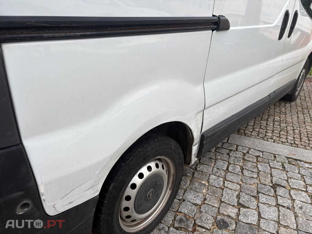 Opel Vivaro 2000 CDI