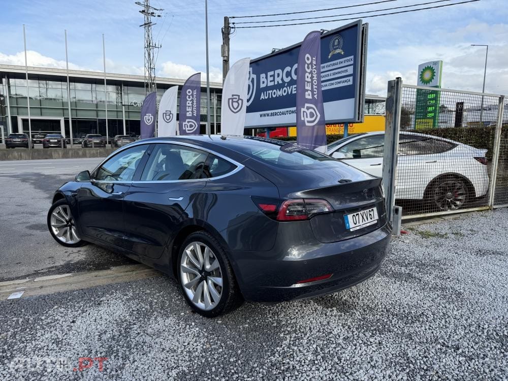 Tesla Model 3 Long-Range Dual Motor AWD
